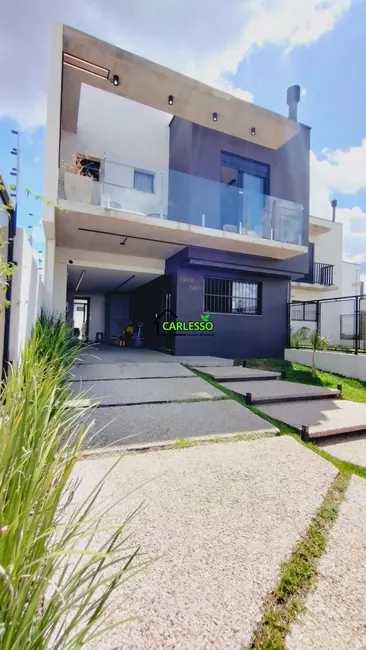 Foto 2 de Casa com 3 quartos à venda, 178m2 em São José, Santa Maria - RS