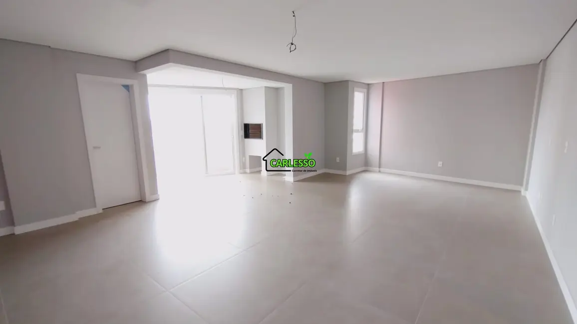 Foto 7 de Apartamento com 3 quartos à venda, 155m2 em Nossa Senhora Medianeira, Santa Maria - RS