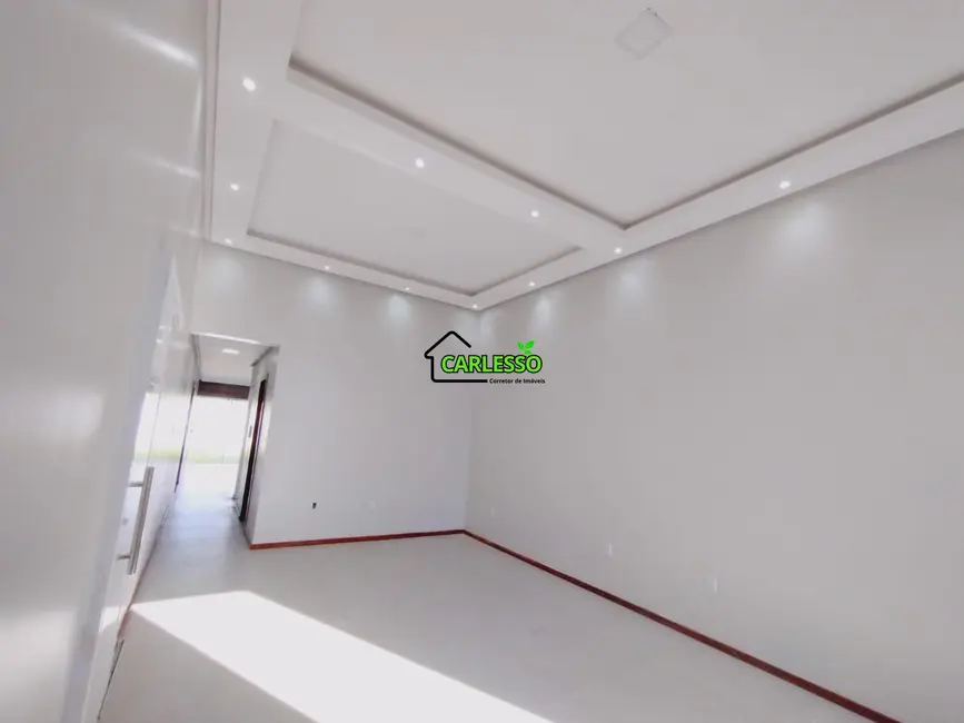 Casa com 3 quartos à venda, 140m2 em Pinheiro Machado, Santa Maria - RS - imagem 4 Foto 4 de Casa com 3 quartos à venda, 140m2 em Pinheiro Machado, Santa Maria - RS