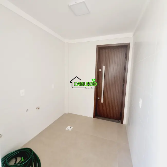 Casa com 3 quartos à venda, 206m2 em Camobi, Santa Maria - RS - imagem 6 Foto 6 de Casa com 3 quartos à venda, 206m2 em Camobi, Santa Maria - RS