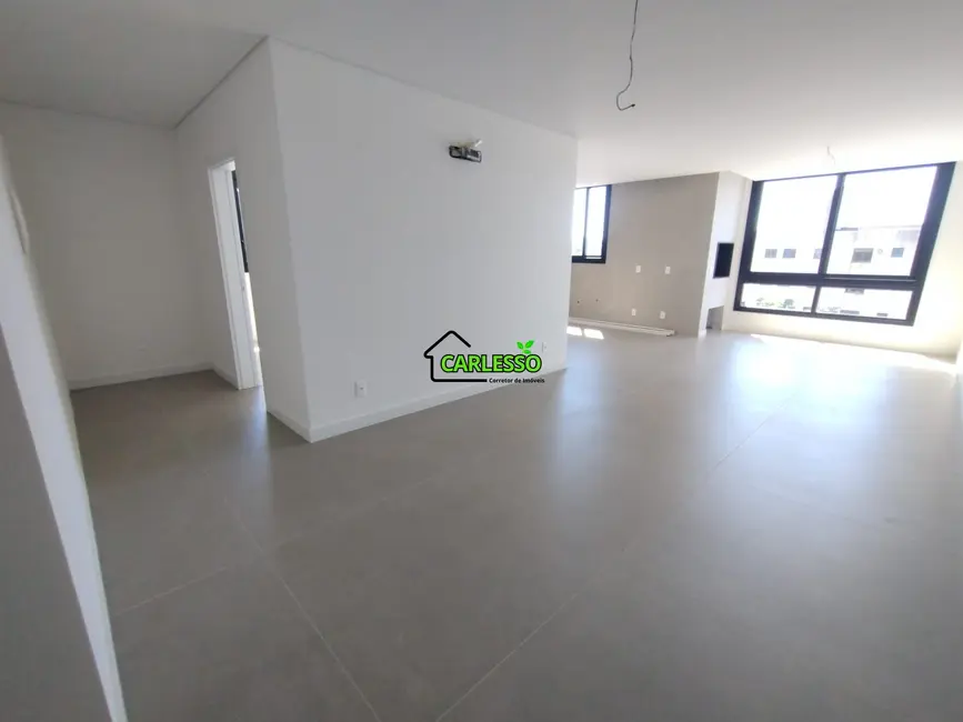 Foto 6 de Apartamento com 2 quartos à venda, 110m2 em Nossa Senhora de Lourdes, Santa Maria - RS