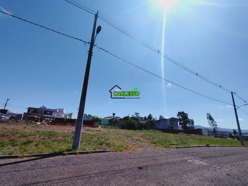 Foto 1 de Terreno / Lote à venda, 375m2 em Tomazetti, Santa Maria - RS