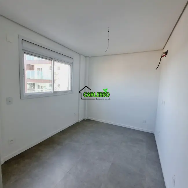 Foto 9 de Apartamento com 2 quartos à venda, 70m2 em Nossa Senhora de Lourdes, Santa Maria - RS