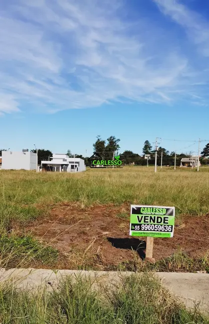 Foto 1 de Terreno / Lote à venda, 330m2 em Pinheiro Machado, Santa Maria - RS