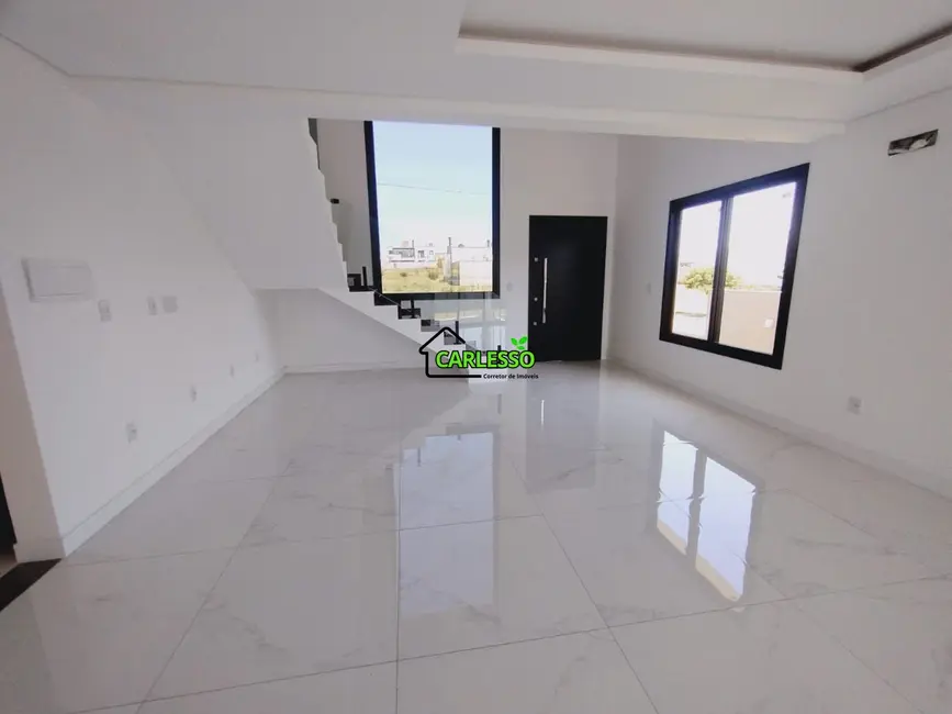 Casa com 3 quartos à venda, 176m2 em Camobi, Santa Maria - RS - imagem 9 Foto 9 de Casa com 3 quartos à venda, 176m2 em Camobi, Santa Maria - RS