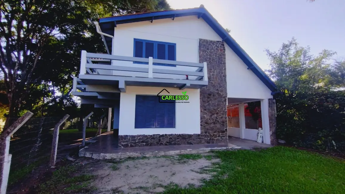 Foto 1 de Casa com 3 quartos para alugar, 120m2 em Santa Maria - RS