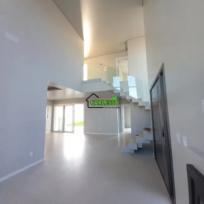 Foto 5 de Casa com 4 quartos à venda, 262m2 em São José, Santa Maria - RS