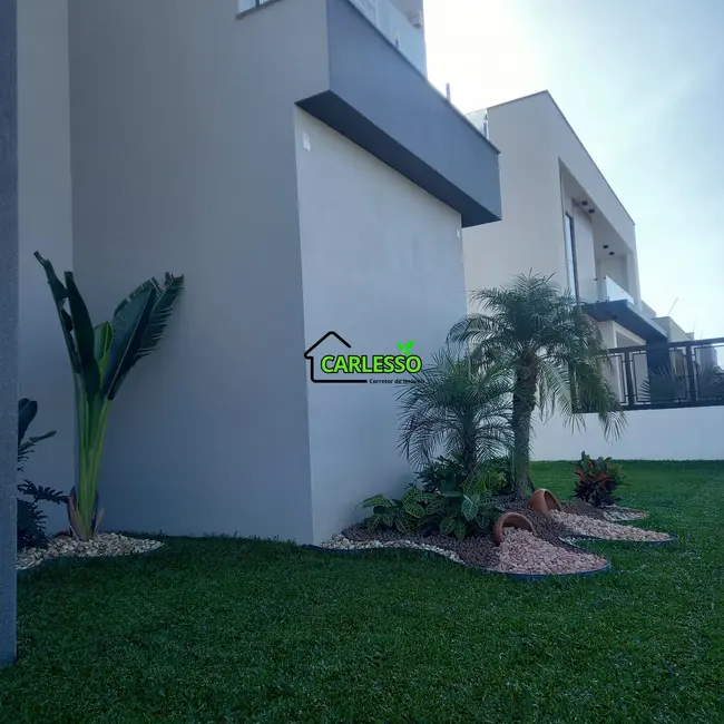 Foto 2 de Casa com 4 quartos à venda, 262m2 em São José, Santa Maria - RS