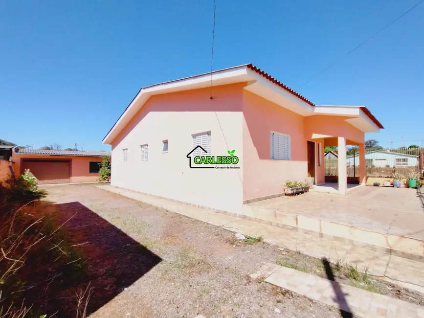 Casa com 3 quartos à venda, 160m2 em Julio De Castilhos - RS - imagem 2 Foto 2 de Casa com 3 quartos à venda, 160m2 em Julio De Castilhos - RS