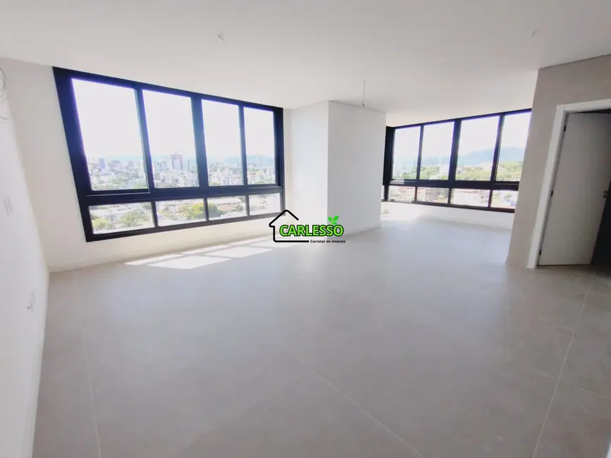 Foto 7 de Apartamento com 3 quartos à venda, 135m2 em Nossa Senhora de Lourdes, Santa Maria - RS