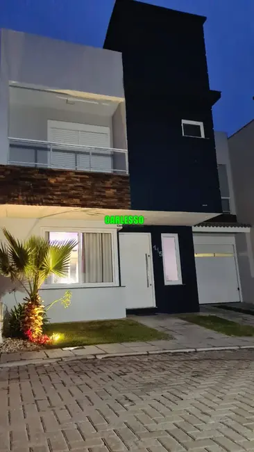 Foto 1 de Casa com 3 quartos à venda, 153m2 em Camobi, Santa Maria - RS