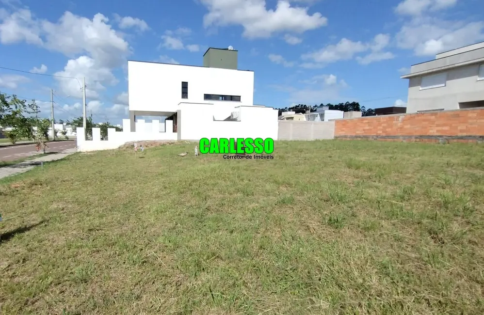 Foto 1 de Terreno / Lote à venda, 350m2 em Camobi, Santa Maria - RS