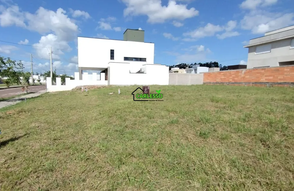 Foto 1 de Terreno / Lote à venda, 350m2 em Camobi, Santa Maria - RS