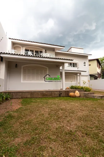 Casa com 4 quartos à venda, 421m2 em Nossa Senhora de Lourdes, Santa Maria - RS - imagem 2 Foto 2 de Casa com 4 quartos à venda, 421m2 em Nossa Senhora de Lourdes, Santa Maria - RS