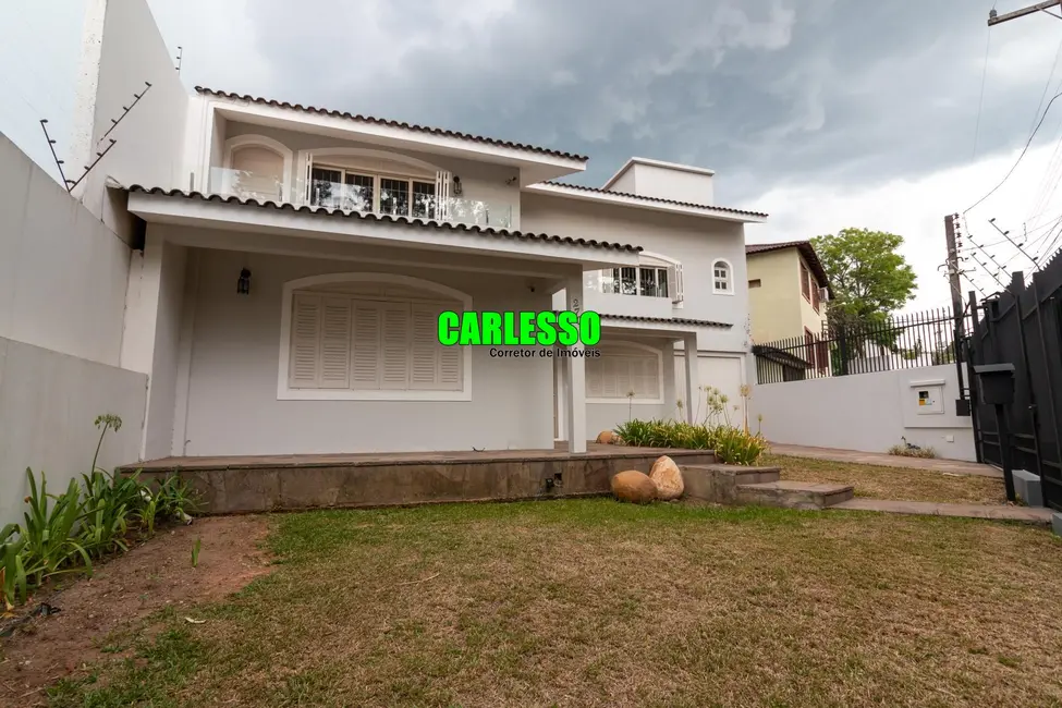 Foto 1 de Casa com 4 quartos à venda, 421m2 em Nossa Senhora de Lourdes, Santa Maria - RS