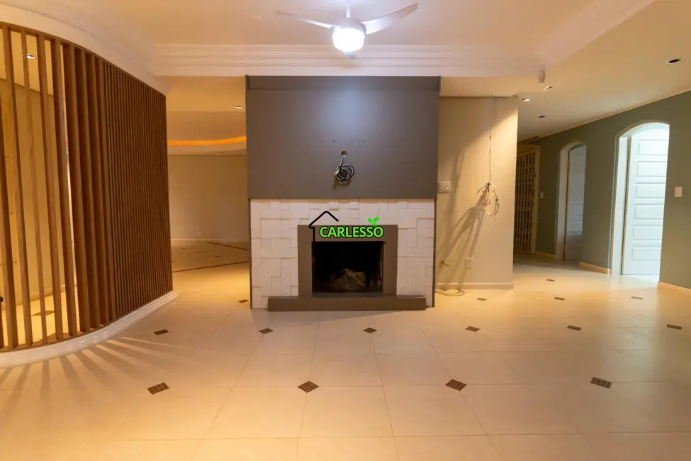 Casa com 4 quartos à venda, 421m2 em Nossa Senhora de Lourdes, Santa Maria - RS - imagem 5 Foto 5 de Casa com 4 quartos à venda, 421m2 em Nossa Senhora de Lourdes, Santa Maria - RS