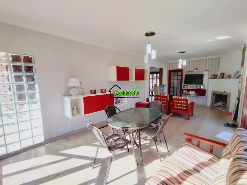 Foto 6 de Casa com 3 quartos à venda, 132m2 em Santa Maria - RS