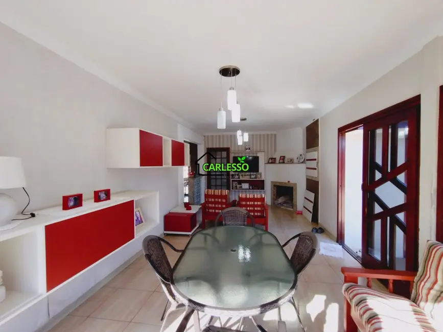 Foto 5 de Casa com 3 quartos à venda, 132m2 em Santa Maria - RS