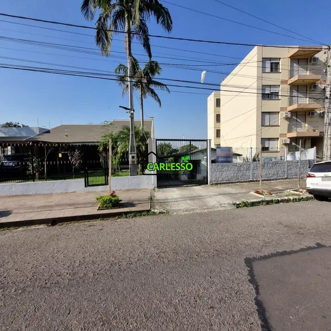 Foto 4 de Terreno / Lote à venda, 774m2 em Nossa Senhora de Fátima, Santa Maria - RS