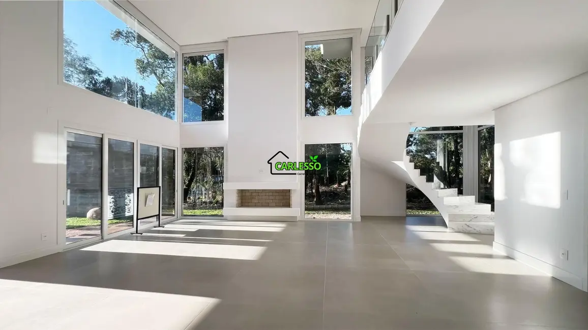 Foto 2 de Casa com 3 quartos à venda, 355m2 em Gramado - RS