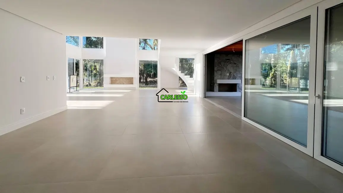Foto 4 de Casa com 3 quartos à venda, 355m2 em Gramado - RS