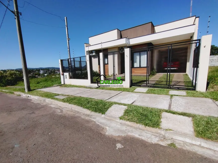 Casa com 3 quartos à venda, 132m2 em Pinheiro Machado, Santa Maria - RS - imagem 1 Foto 1 de Casa com 3 quartos à venda, 132m2 em Pinheiro Machado, Santa Maria - RS