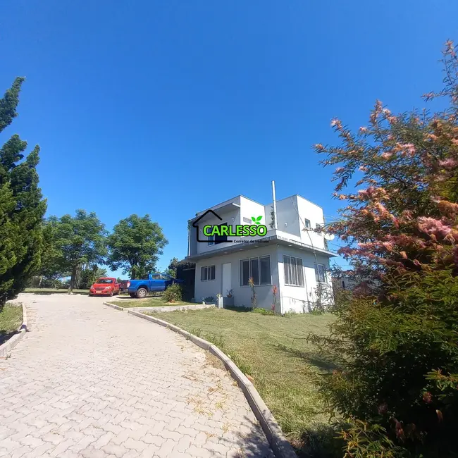 Foto 2 de Chácara com 2 quartos à venda, 125m2 em Santa Maria - RS