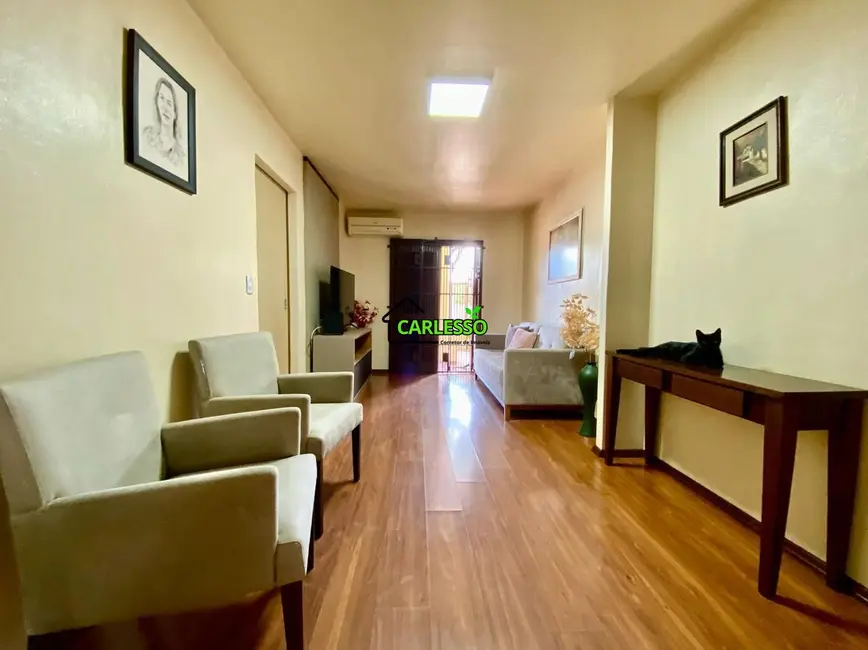 Casa com 2 quartos à venda, 151m2 em Tancredo Neves, Santa Maria - RS - imagem 8 Foto 8 de Casa com 2 quartos à venda, 151m2 em Tancredo Neves, Santa Maria - RS