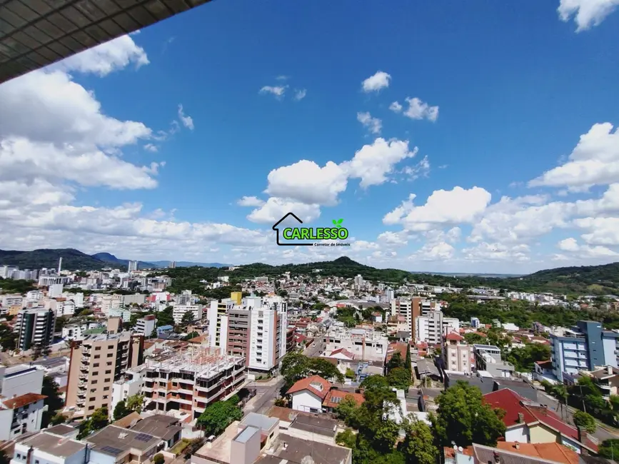 Foto 8 de Apartamento com 3 quartos à venda, 125m2 em Nossa Senhora de Lourdes, Santa Maria - RS