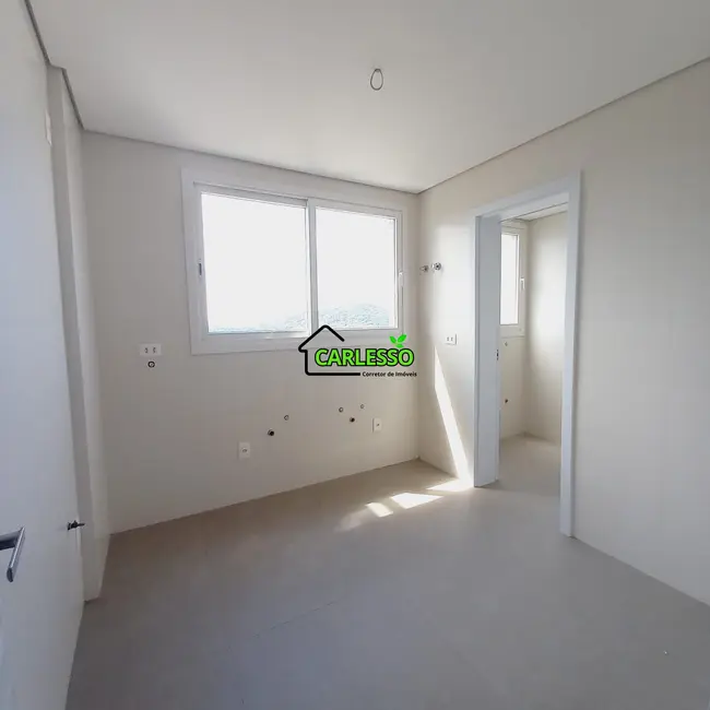 Foto 6 de Apartamento com 3 quartos à venda, 121m2 em Nossa Senhora de Lourdes, Santa Maria - RS