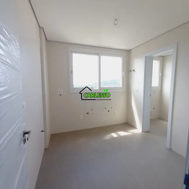 Foto 7 de Apartamento com 3 quartos à venda, 121m2 em Nossa Senhora de Lourdes, Santa Maria - RS