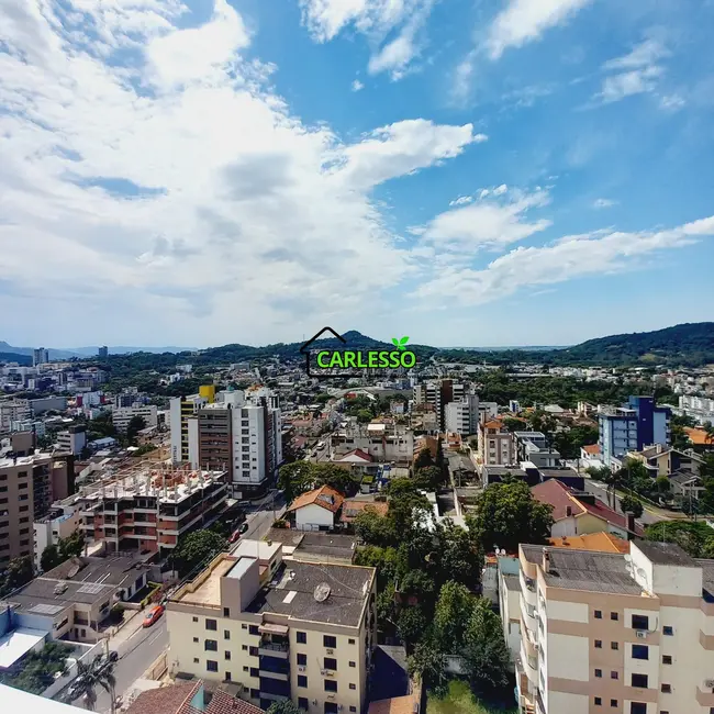 Foto 4 de Apartamento com 3 quartos à venda, 121m2 em Nossa Senhora de Lourdes, Santa Maria - RS