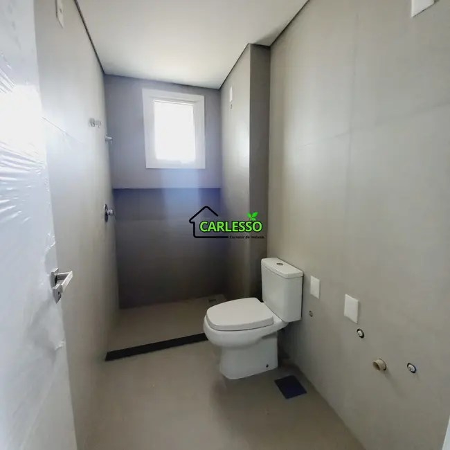 Foto 9 de Apartamento com 3 quartos à venda, 121m2 em Nossa Senhora de Lourdes, Santa Maria - RS