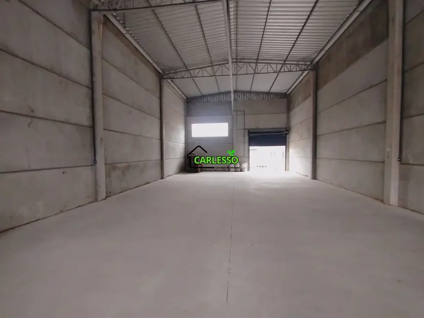 Armazém / Galpão para alugar, 200m2 em Juscelino Kubitschek, Santa Maria - RS - imagem 8 Foto 8 de Armazém / Galpão para alugar, 200m2 em Juscelino Kubitschek, Santa Maria - RS