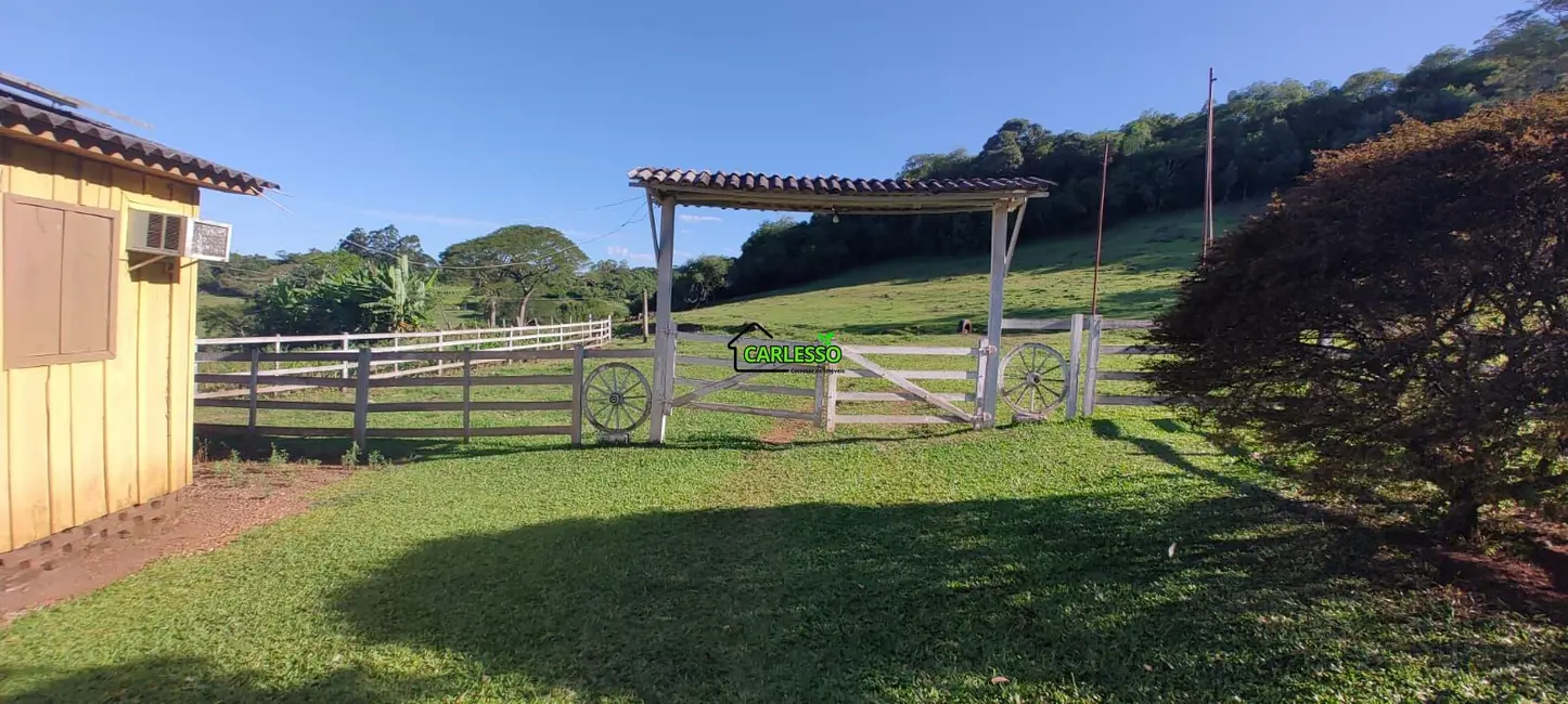 Foto 5 de Chácara com 4 quartos à venda, 60m2 em Santiago - RS