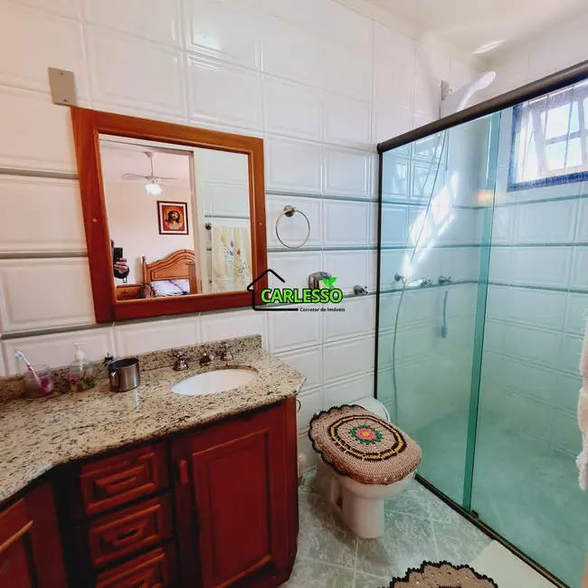 Casa com 3 quartos à venda, 231m2 em São José, Santa Maria - RS - imagem 7 Foto 7 de Casa com 3 quartos à venda, 231m2 em São José, Santa Maria - RS