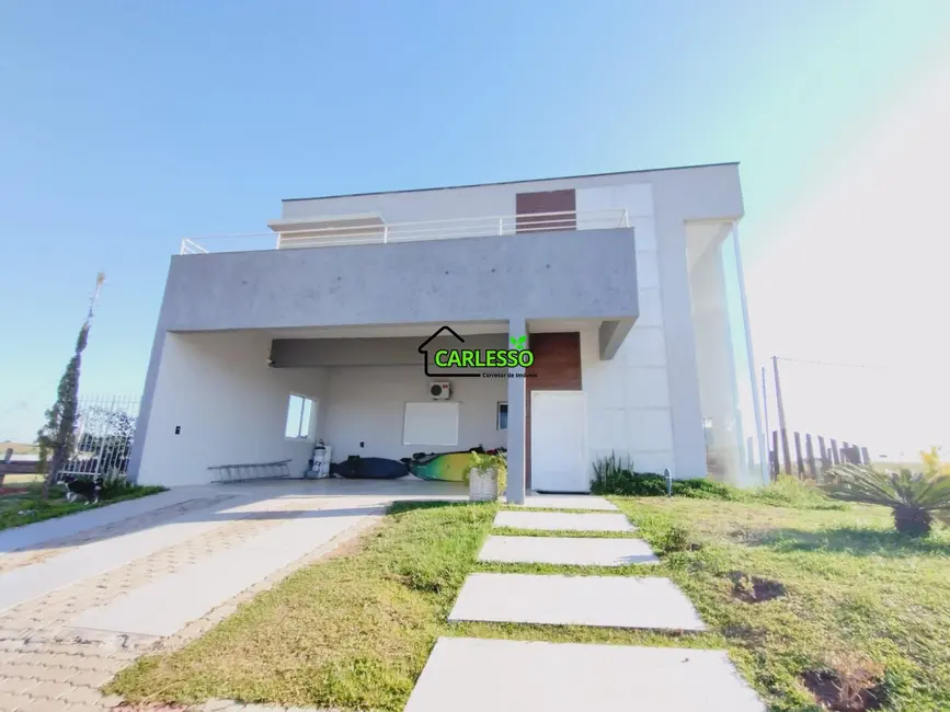 Casa com 4 quartos à venda, 434m2 em Camobi, Santa Maria - RS - imagem 3 Foto 3 de Casa com 4 quartos à venda, 434m2 em Camobi, Santa Maria - RS