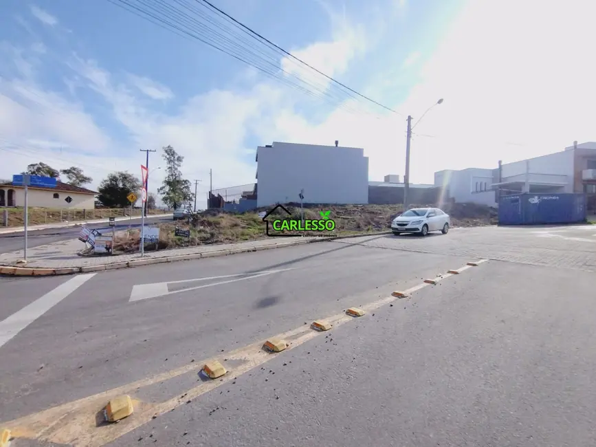 Foto 2 de Terreno / Lote à venda, 527m2 em São José, Santa Maria - RS