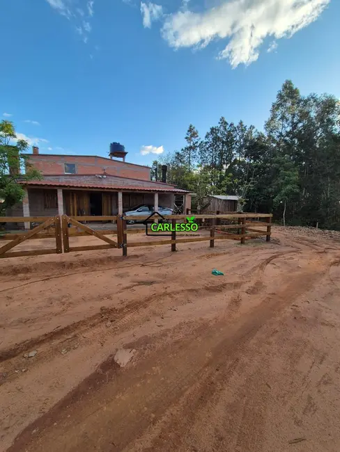 Chácara com 3 quartos à venda, 170m2 em Sao Pedro Do Sul - RS - imagem 9 Foto 9 de Chácara com 3 quartos à venda, 170m2 em Sao Pedro Do Sul - RS