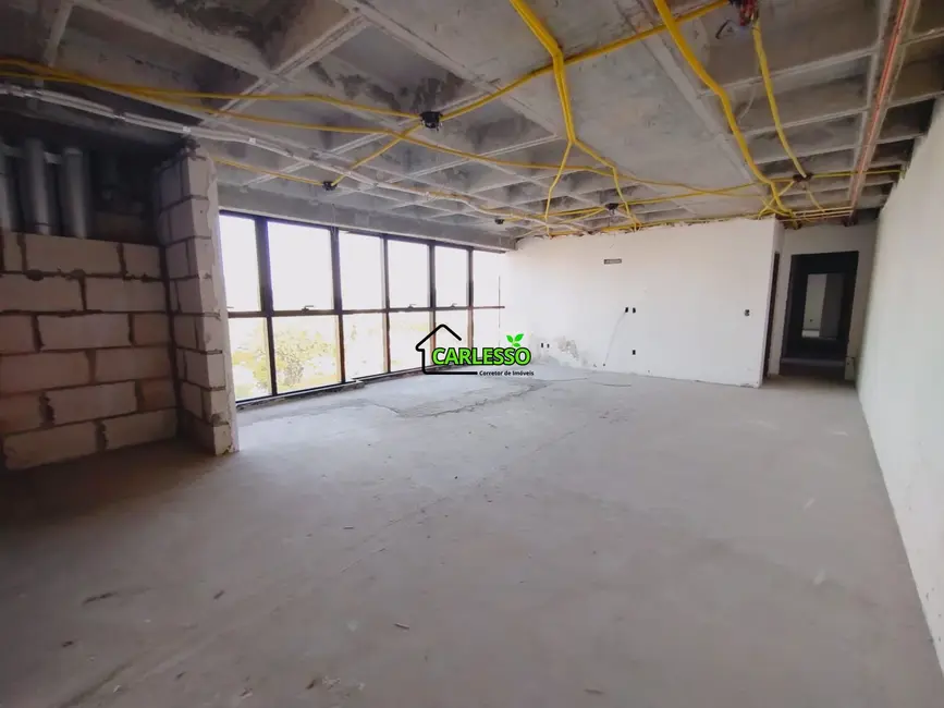 Foto 6 de Apartamento com 3 quartos à venda, 197m2 em Nossa Senhora Medianeira, Santa Maria - RS