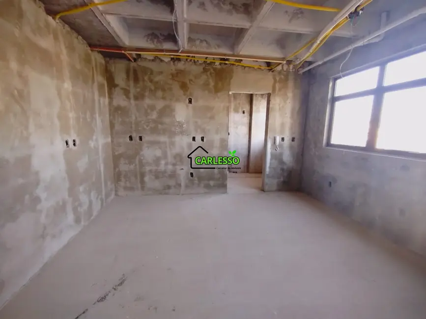 Foto 8 de Apartamento com 3 quartos à venda, 197m2 em Nossa Senhora Medianeira, Santa Maria - RS