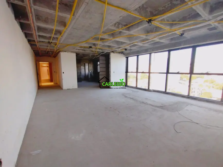 Foto 7 de Apartamento com 3 quartos à venda, 197m2 em Nossa Senhora Medianeira, Santa Maria - RS