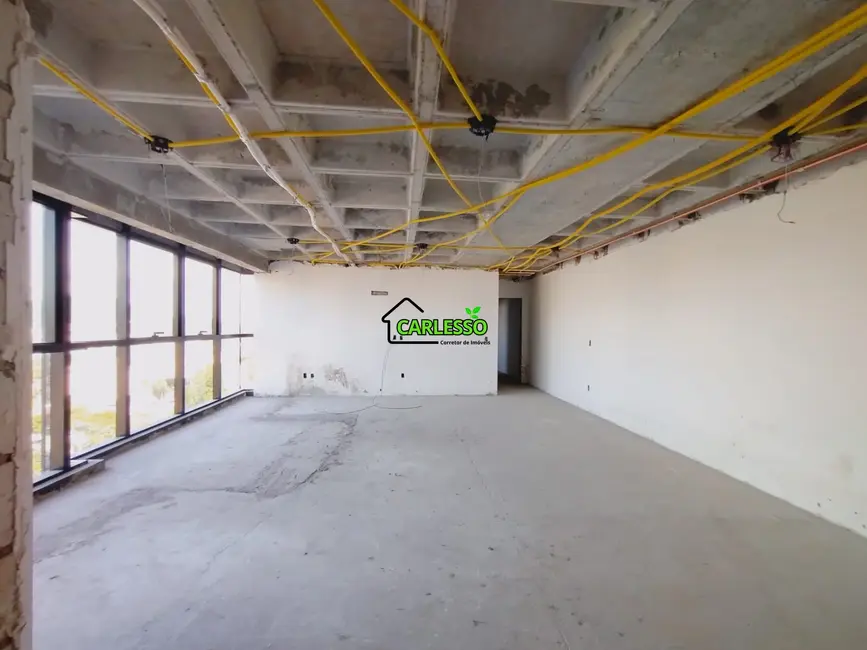 Foto 5 de Apartamento com 3 quartos à venda, 197m2 em Nossa Senhora Medianeira, Santa Maria - RS