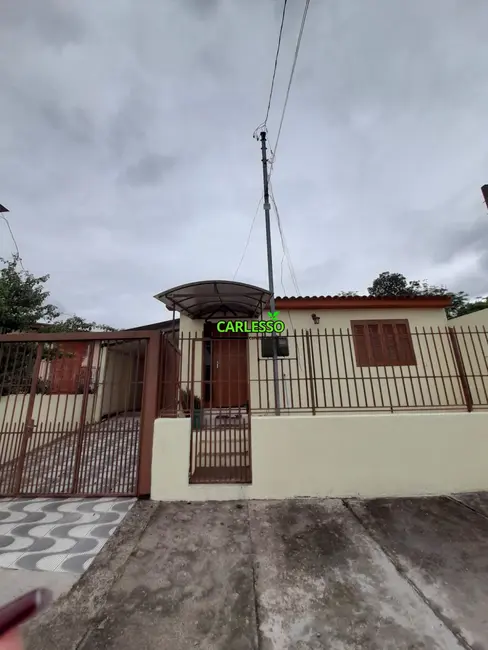 Casa com 3 quartos à venda, 183m2 em Tancredo Neves, Santa Maria - RS - imagem 1 Foto 1 de Casa com 3 quartos à venda, 183m2 em Tancredo Neves, Santa Maria - RS