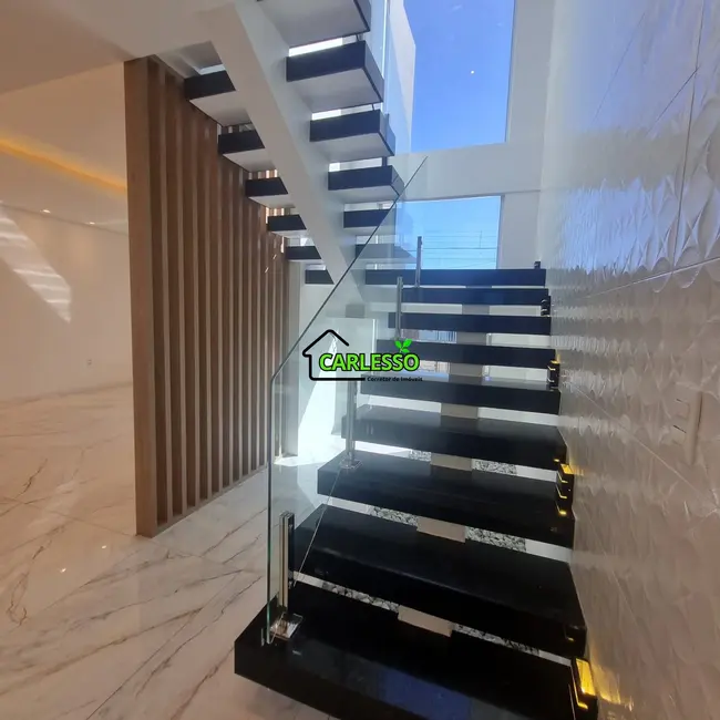 Casa com 3 quartos à venda, 190m2 em São José, Santa Maria - RS - imagem 8 Foto 8 de Casa com 3 quartos à venda, 190m2 em São José, Santa Maria - RS