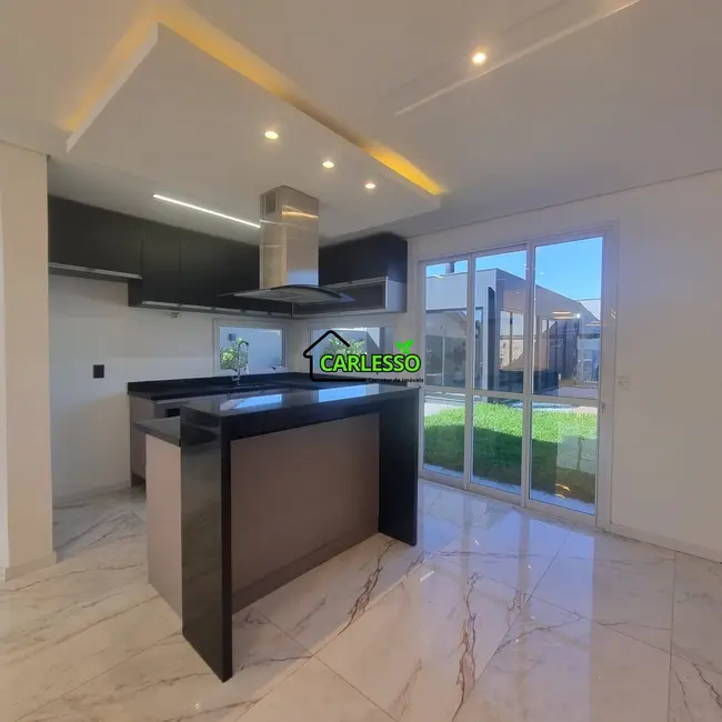 Casa com 3 quartos à venda, 190m2 em São José, Santa Maria - RS - imagem 5 Foto 5 de Casa com 3 quartos à venda, 190m2 em São José, Santa Maria - RS