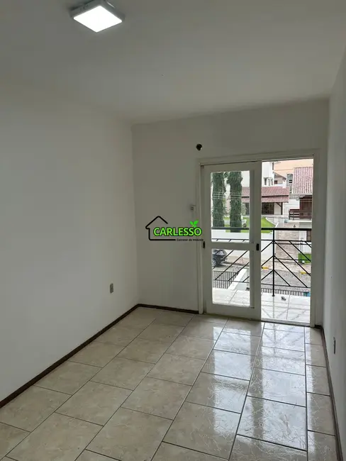 Foto 2 de Apartamento com 2 quartos à venda, 53m2 em Nossa Senhora das Dores, Santa Maria - RS