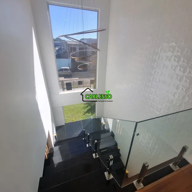 Casa com 3 quartos à venda, 190m2 em São José, Santa Maria - RS - imagem 9 Foto 9 de Casa com 3 quartos à venda, 190m2 em São José, Santa Maria - RS