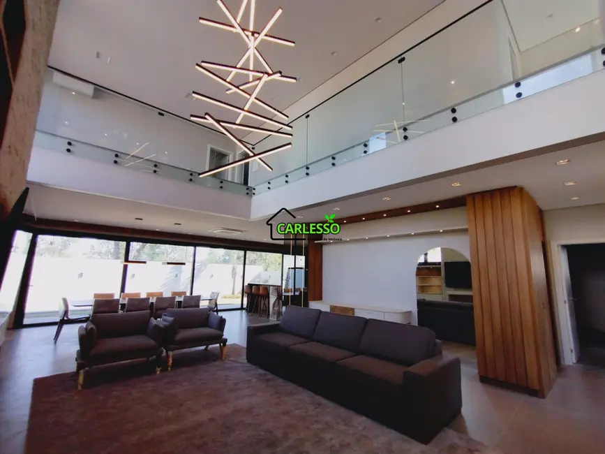 Casa com 5 quartos à venda, 381m2 em Camobi, Santa Maria - RS - imagem 8 Foto 8 de Casa com 5 quartos à venda, 381m2 em Camobi, Santa Maria - RS