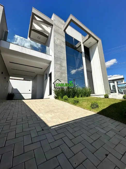 Foto 1 de Casa com 2 quartos à venda, 110m2 em Passo Fundo - RS